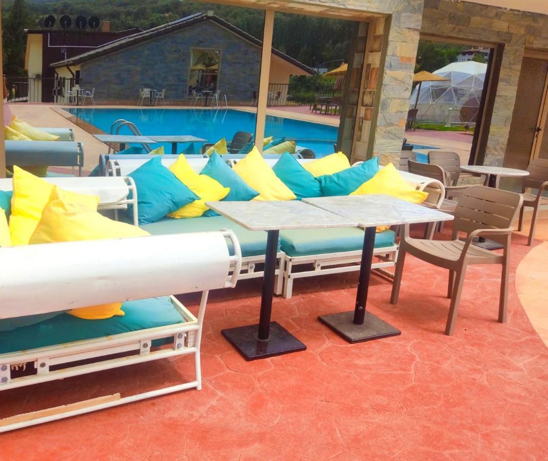 Palais Du Cedre Hotel Ait Bou Tarhat Ngoại thất bức ảnh